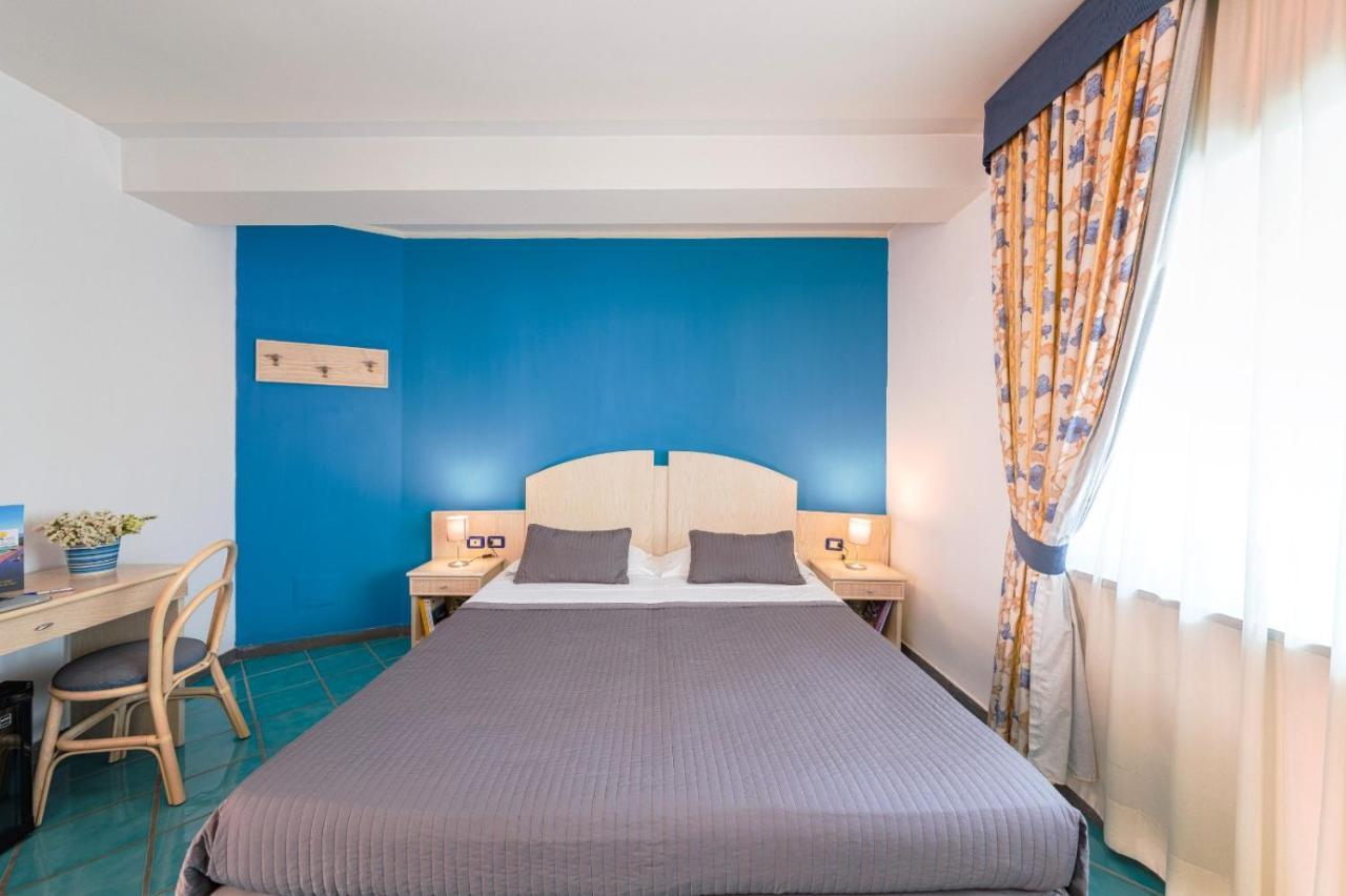 Agave Hotel Pozzuoli Buitenkant foto