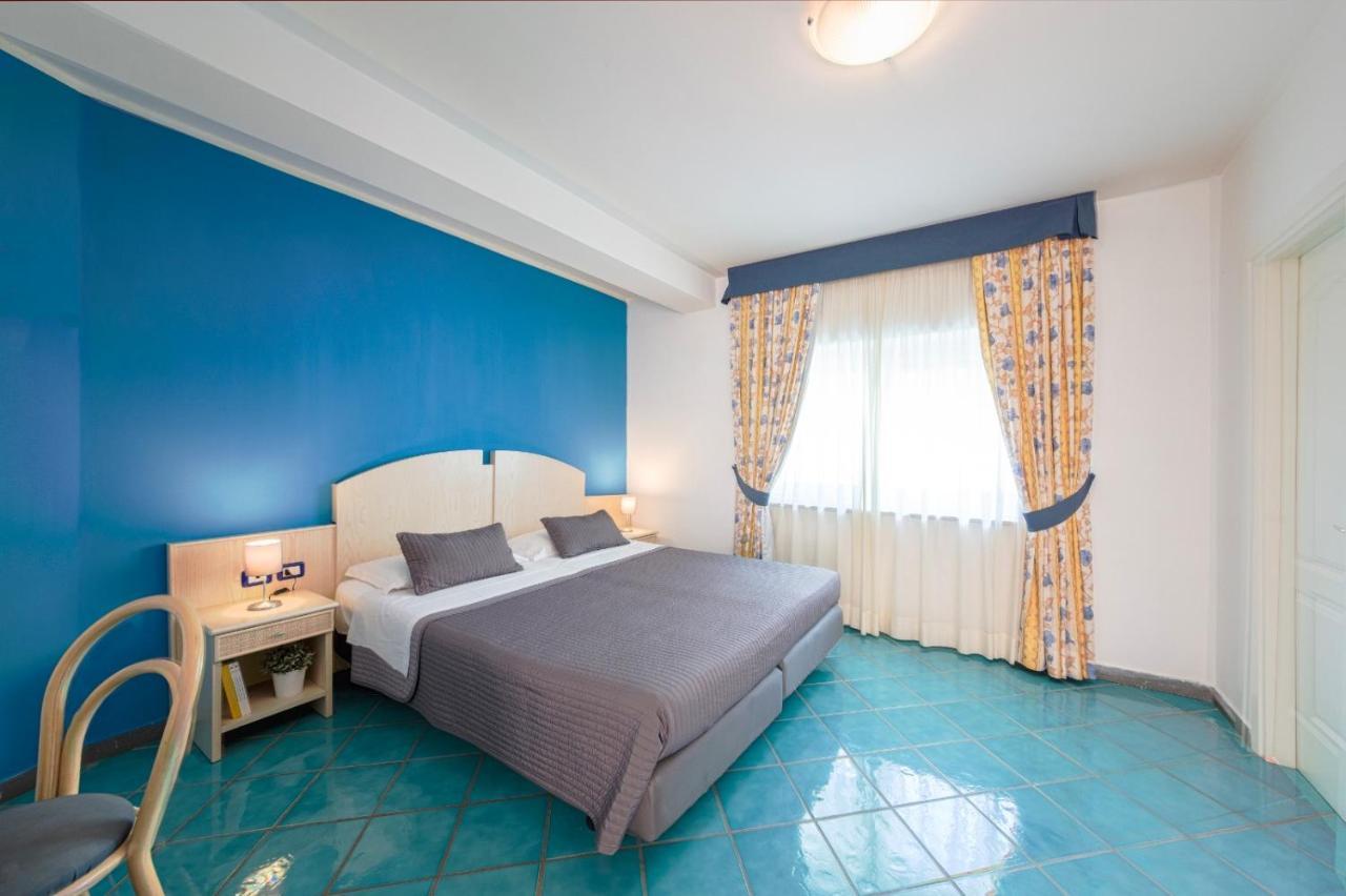 Agave Hotel Pozzuoli Buitenkant foto